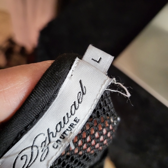 Large Blouse with pleather detail - Picture 3 of 3